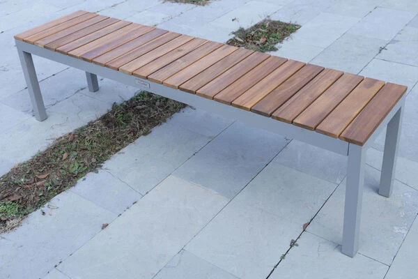 VILLANA Bank, Alu Pulverbeschichtet / FSC Akazienholz, 3 Personen, 165 X 40 X 45 Cm 6 VILLANA Bank, Alu Pulverbeschichtet / FSC Akazienholz, 3 Personen, 165 X 40 X 45 Cm – Bild 4