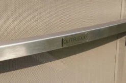 OUTFLEXX Esstischgarnitur, Silber/taupe, Edelstahl/Granit/Textil, 200x100 Cm, 6 Stapelsessel, Armlehnen Aus FSC-Teak 21 OUTFLEXX Esstischgarnitur, Silber/taupe, Edelstahl/Granit/Textil, 200x100 Cm, 6 Stapelsessel, Armlehnen Aus FSC-Teak -Gartenmoebel Verkaufs-Shop 22795 010.jpg